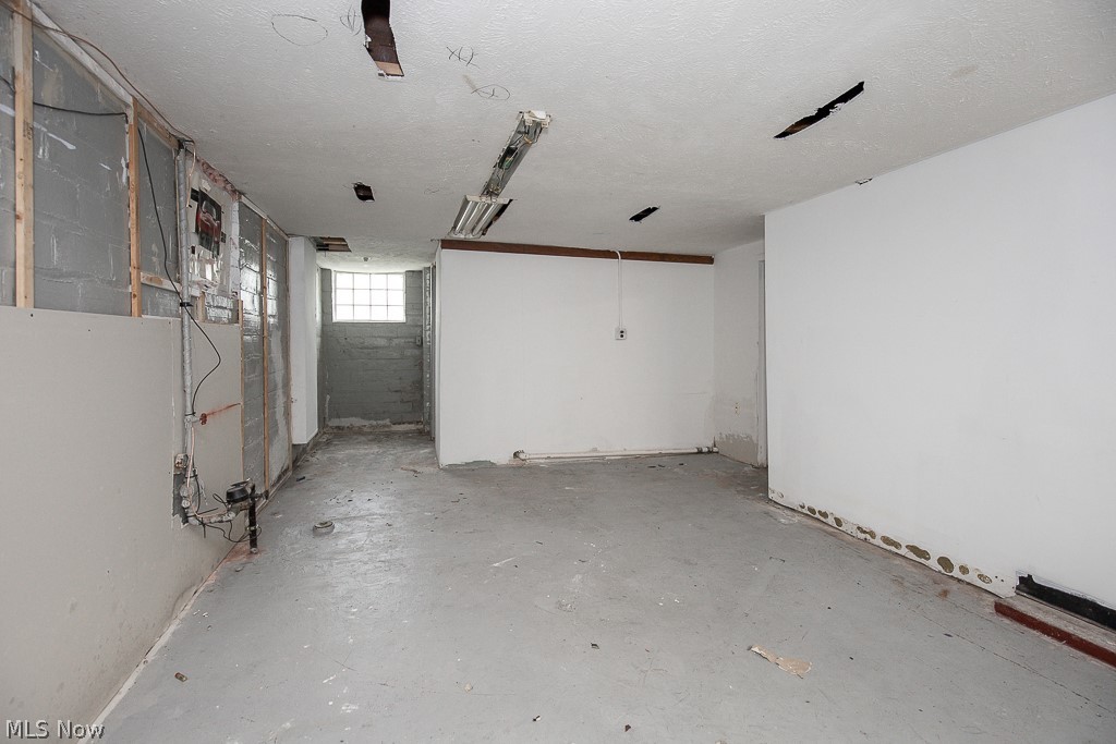 Citizens R/E Cos Acreage - Residential