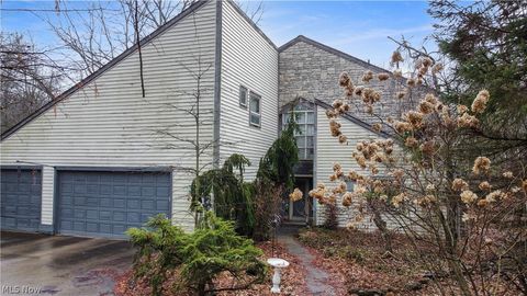 Homes For Sale - 1685 Harrison Road<br/> Johnstown, OH 43031