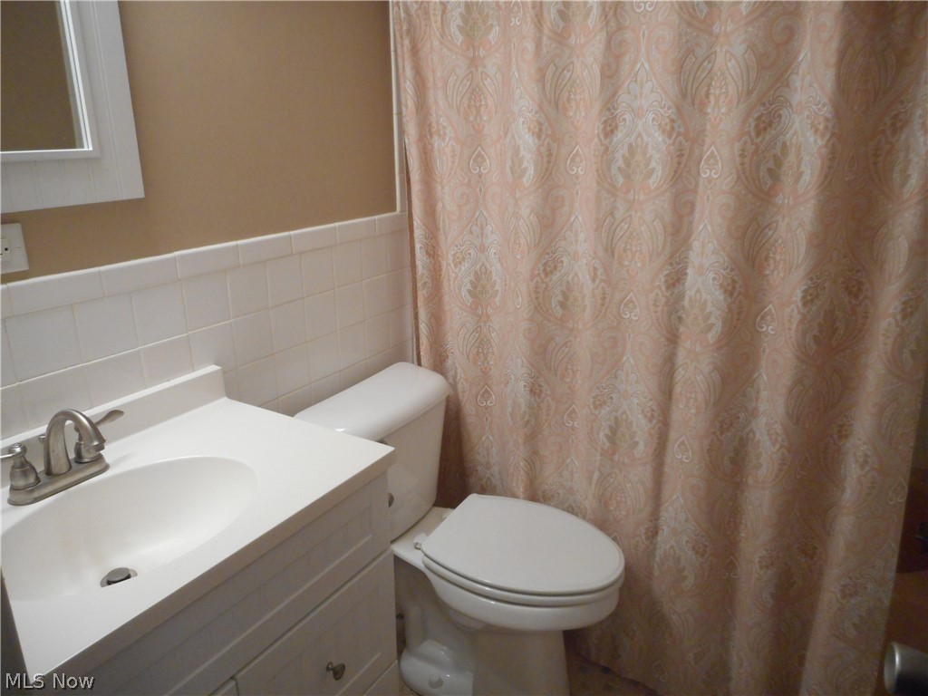 Silver Lake Towers Condo - Residential