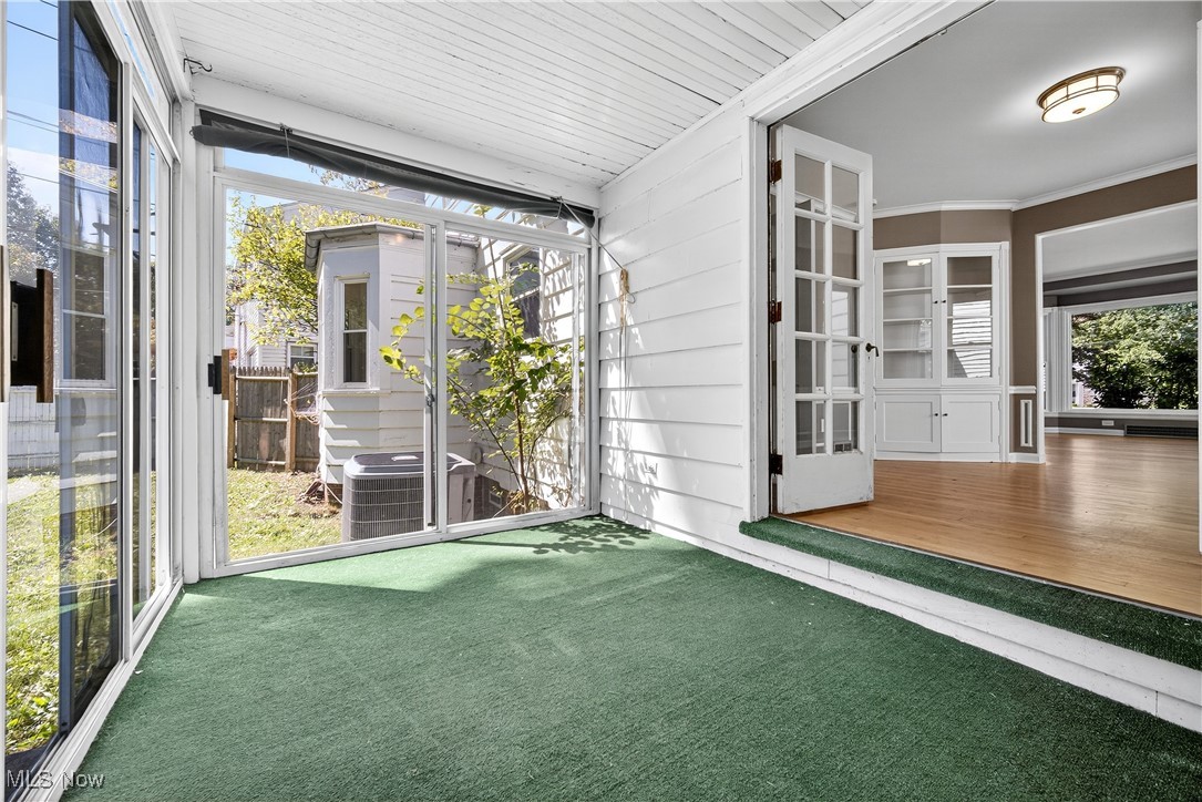 University Heights, Ohio 44118, United States, 3 Bedrooms Bedrooms, ,2 BathroomsBathrooms,Residential,Active,213676