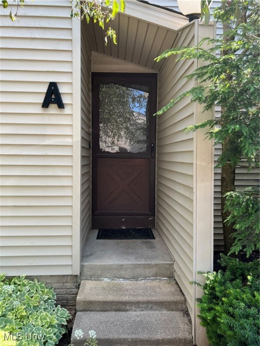 Welcome to 1480 Cedarwood Drive unit 21A, Westlake! This spacious 2-bedroom, 2-bathroom condo offers a perfect blend of comfort and style. With a floor size of 1387 sqft, this is a 3 floor condo with two bedrooms on the top floor and a fully renovated basement, which can be used as an additional living room or space. When you enter, this is an open concept living space that is perfect for both relaxation and entertainment. This condo also features an in-unit laundry room, ensuring that everyday chores are a breeze. With large bedrooms, abundant storage space, and a well-designed layout, this home has everything you need for comfortable and convenient living.