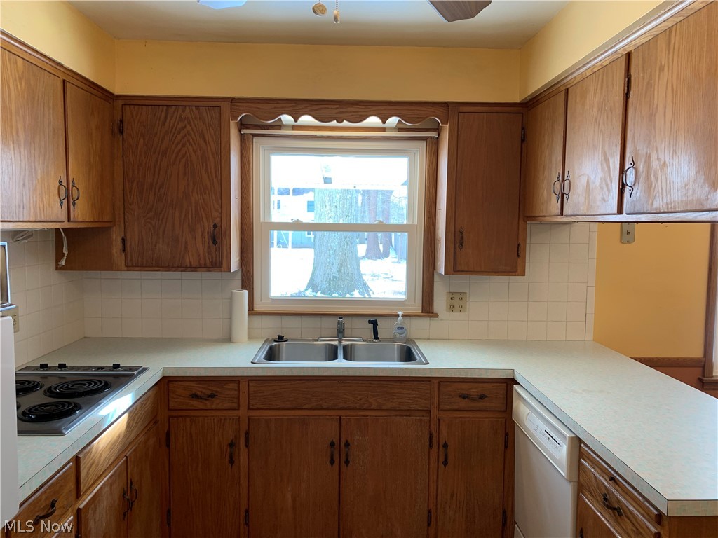 Pinehurst Manor - Residential