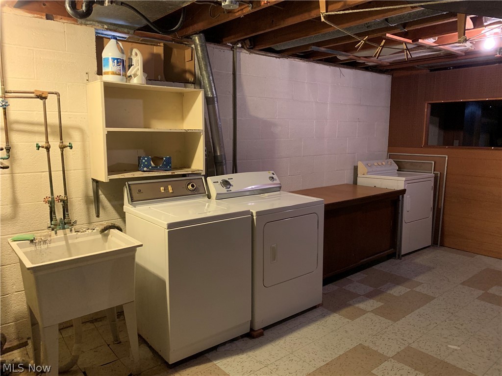 Pinehurst Manor - Residential