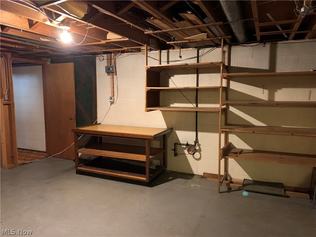 Pinehurst Manor - Residential