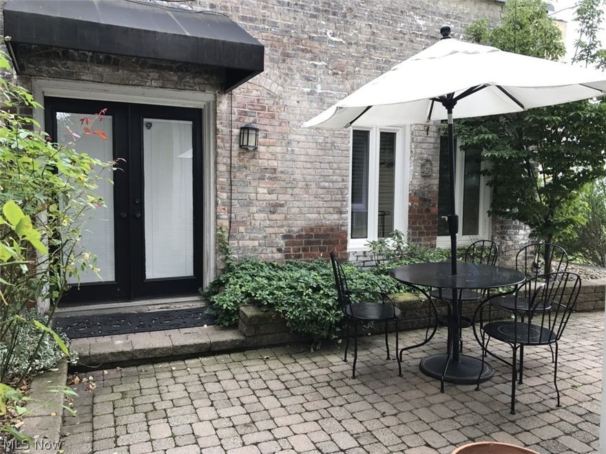 Live and work in the vibrant Cleveland neighborhood of Little Italy – where fine cuisine, local bakeries, and charming shops line the streets. Centrally located, right on Mayfield Rd, this studio is the perfect live/work space for entrepreneurs, small business owners, and student. Tons of natural light pours into this unit through two skylights. Enjoy a cup of coffee in your private outdoor space or walk to one of the many cafes or restaurants on your street. Laundromat is less than a 1/10th of a mile away. Just minutes from the Cleveland Museum of Art, Cleveland Botanical Gardens, Severance Hall, University Circle, Case Western Reserve, and many other attractions. This unit will not last long, so schedule your showing today!