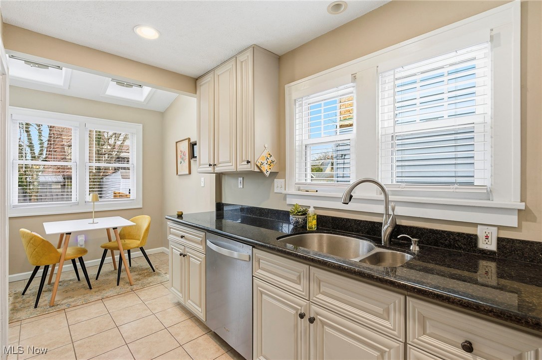 BeachCliff 1 - Residential