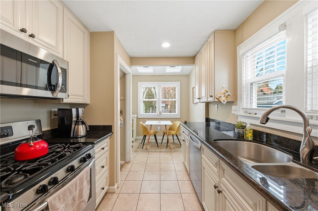 BeachCliff 1 - Residential