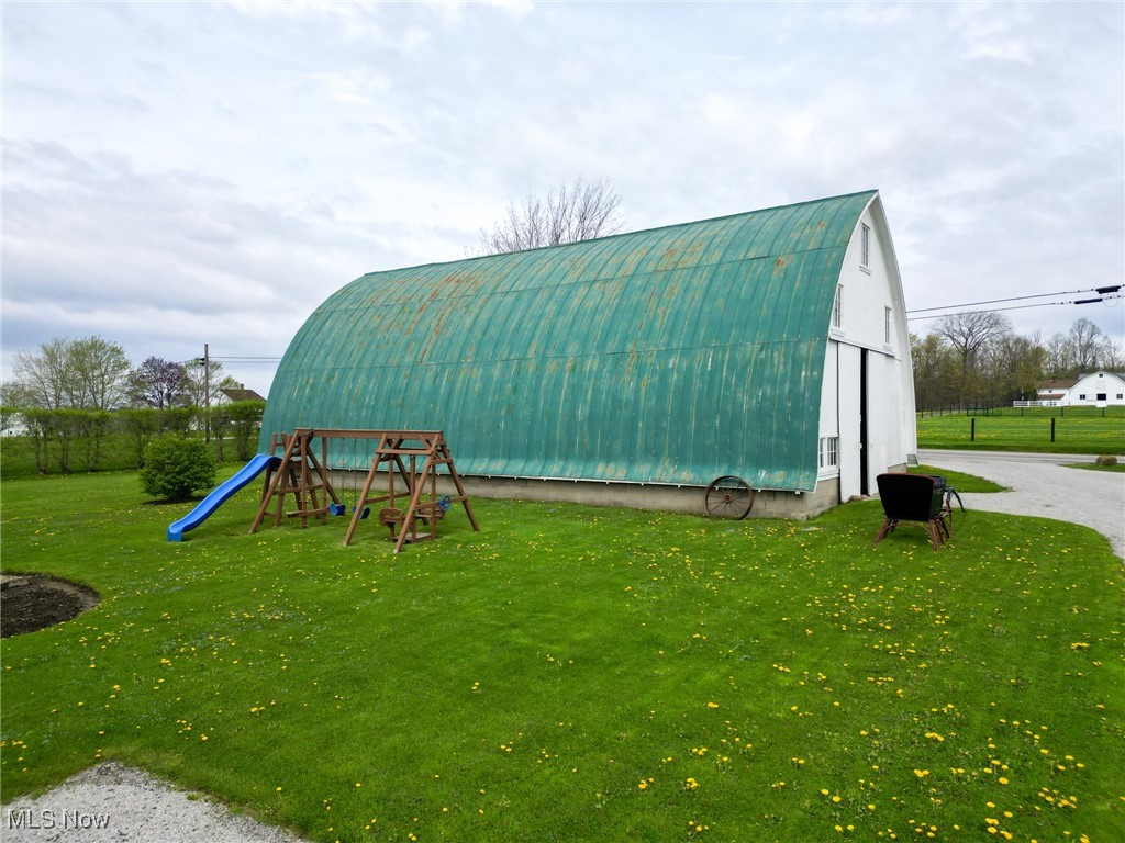 16321 Burton Windsor Road, Middlefield, Ohio image 12