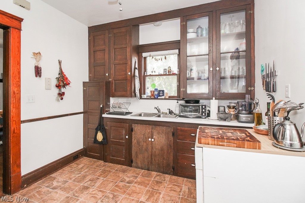 Franklin Ave - Residential Income