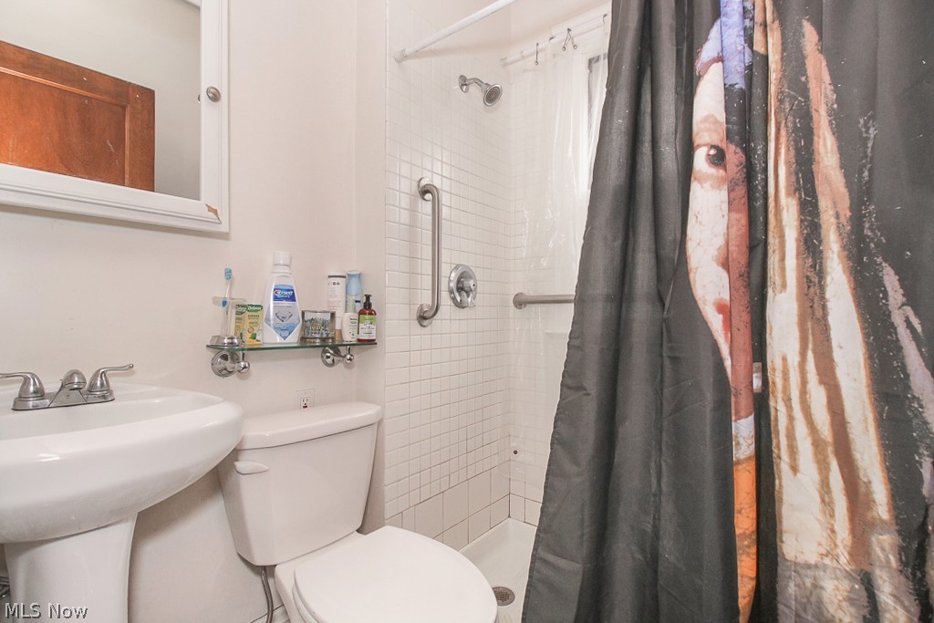 Franklin Ave - Residential Income