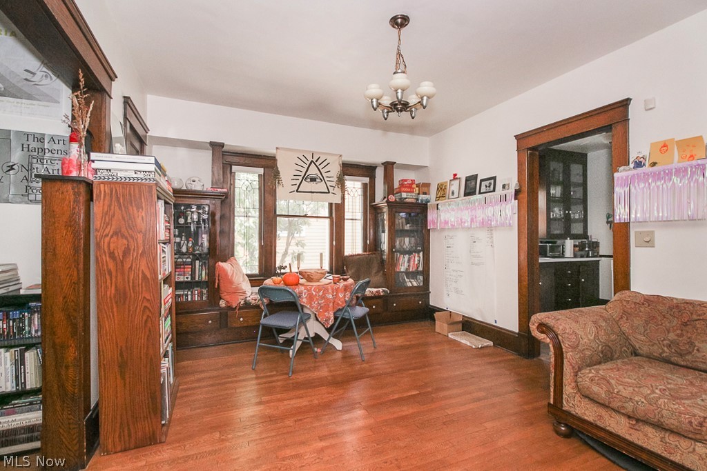 Franklin Ave - Residential Income