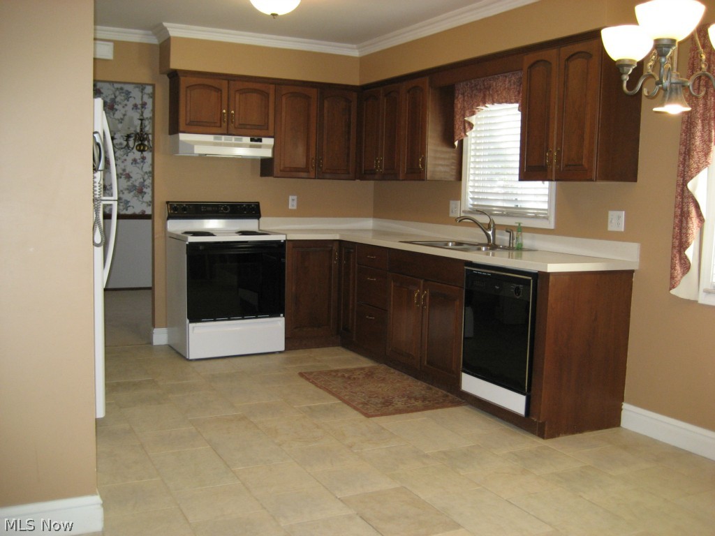 Royal Akins - Residential