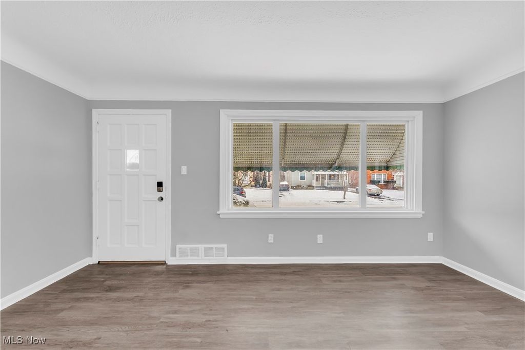 Photo of 22501 Arms Avenue, Euclid, OH 44123 (MLS # 5178503)