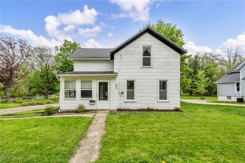 Homes For Sale - 262 E Walnut Street<br/> Wadsworth, OH 44281