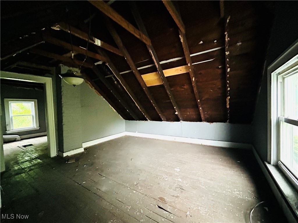 Cais Realty Cos Miles-Corlett - Residential