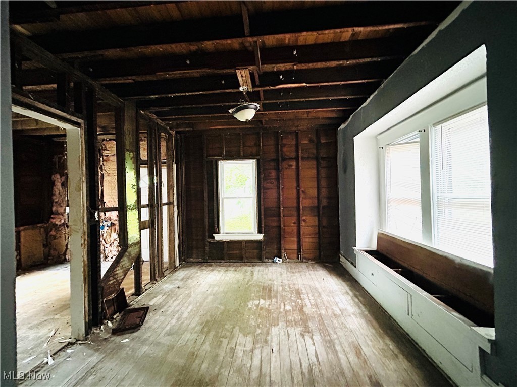 Cais Realty Cos Miles-Corlett - Residential