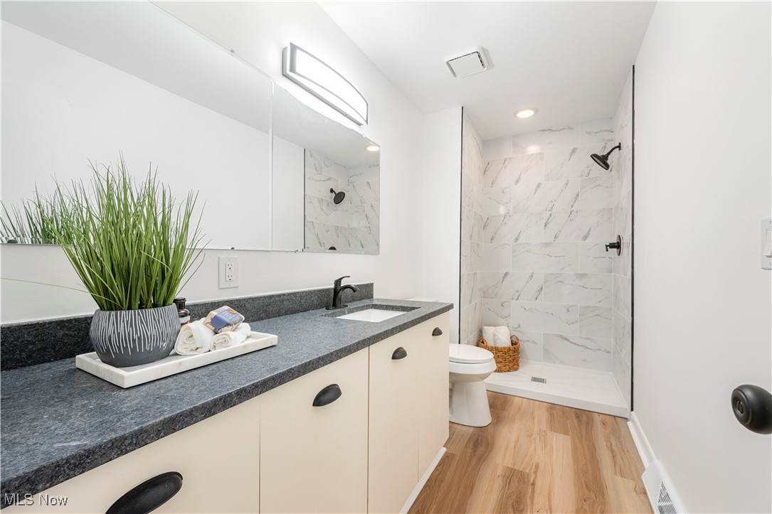 Ramblewood Condo - Residential