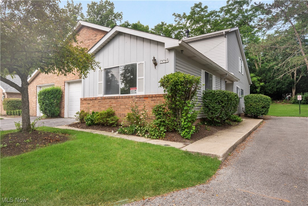 Ramblewood Condo - Residential