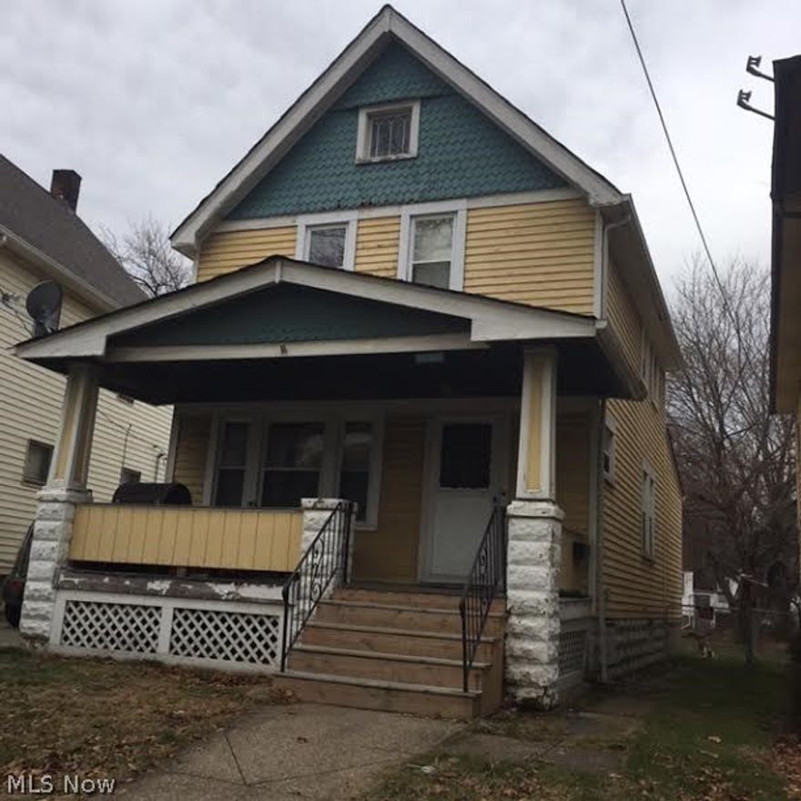 This 2 bedroom 1 bath Colonial close to downtown Cleveland boasts many updates in the past few years. This would be great for both investors or homeowners alike: wanting to own a quality home. Hardwood Floors throughout, 1/ 1/2 detached garage, nice paved driveway, fenced yard with back deck- too many updates to mention.

Seller had had renters in the property for many years. This home is ready to move in! Close to shopping, bus lines, downtown and many conveniences.
