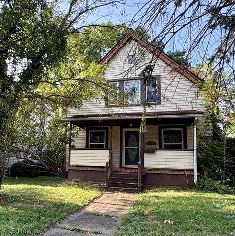 Homes For Rent - 605 Sackett Avenue<br/> Summit County, Cuyahoga Falls, OH 44221