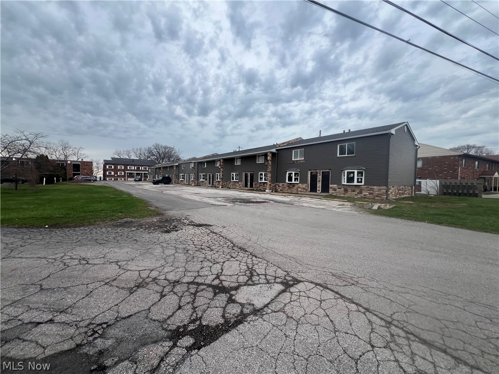 Cambridge Harbour House Condo - Residential