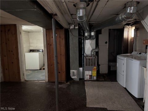Tiny photo for 582 Robinette Court, Akron, OH 44310 (MLS # 5221678)