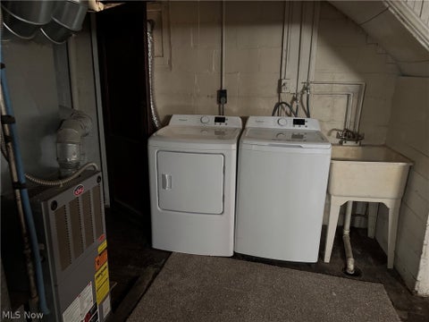Tiny photo for 582 Robinette Court, Akron, OH 44310 (MLS # 5221678)