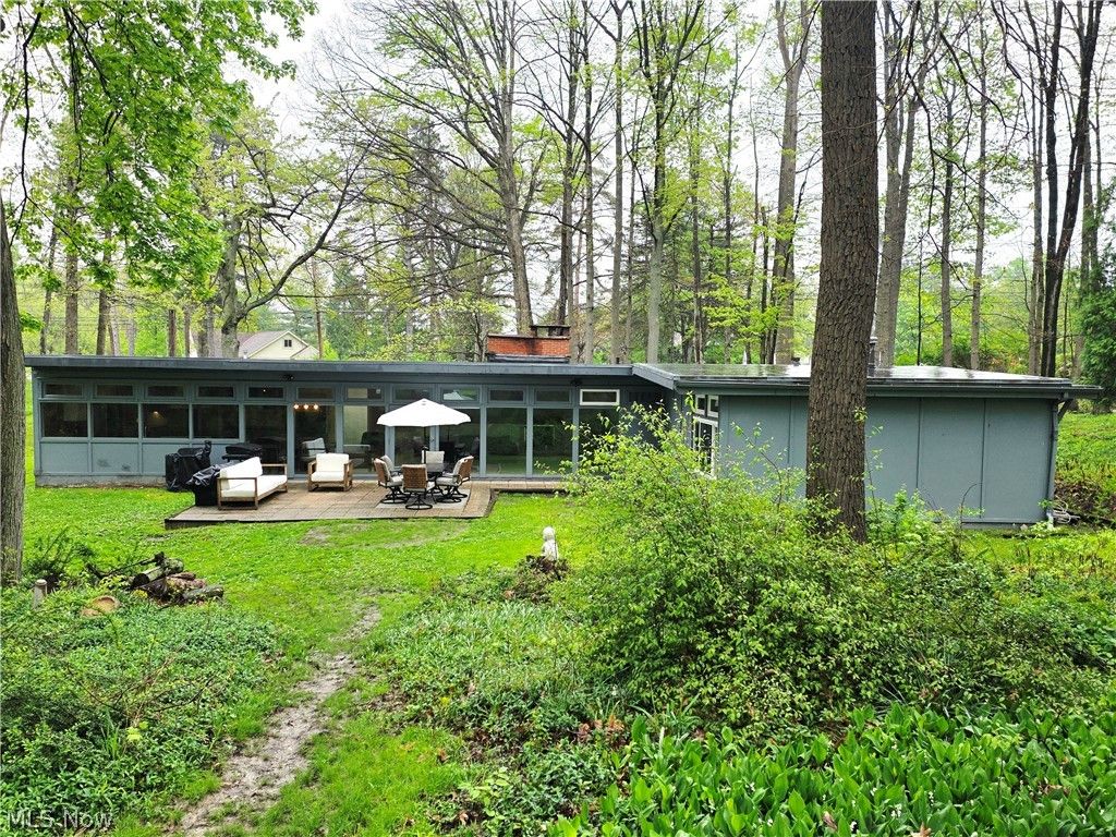 Photo of 7700 Webster Road, Middleburg Heights, OH 44130 (MLS # 5205413)