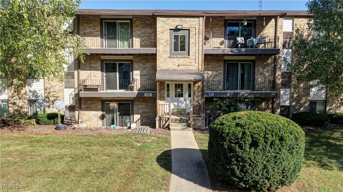 Rolling Meadows Condo - Residential