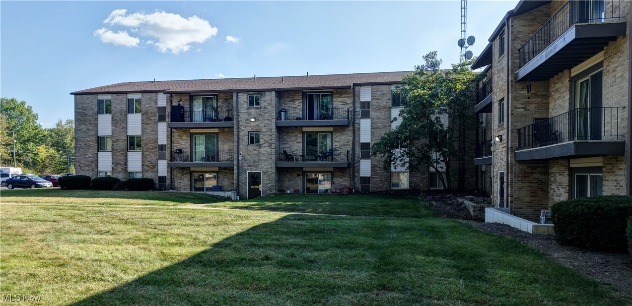 Rolling Meadows Condo - Residential