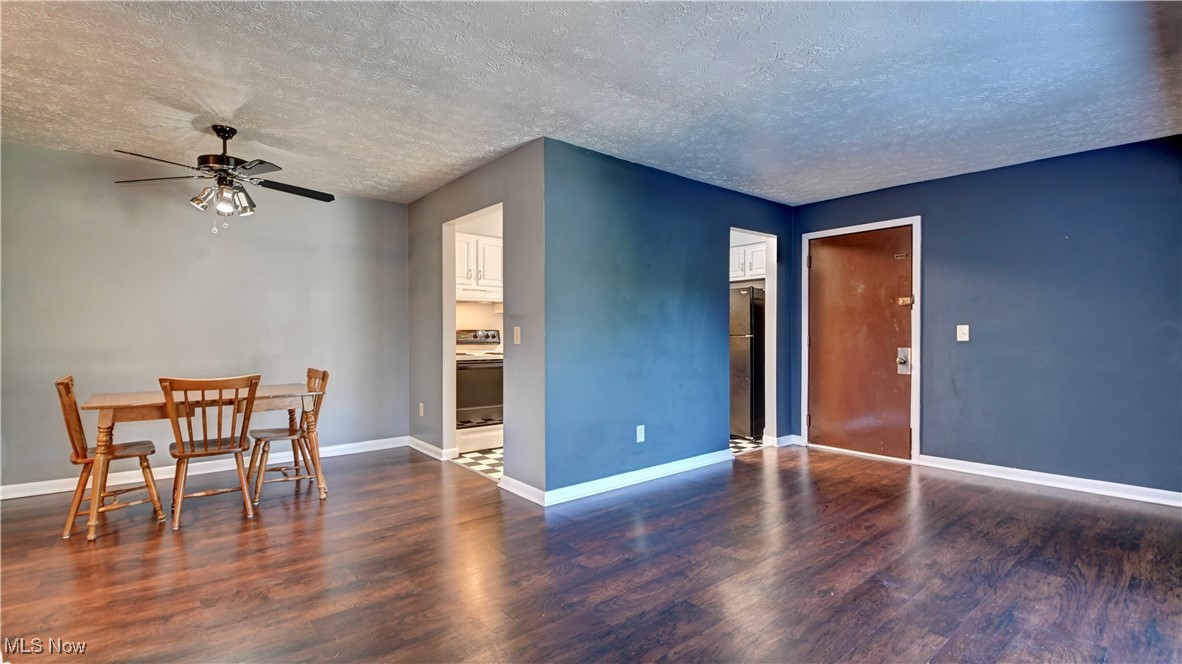 Rolling Meadows Condo - Residential