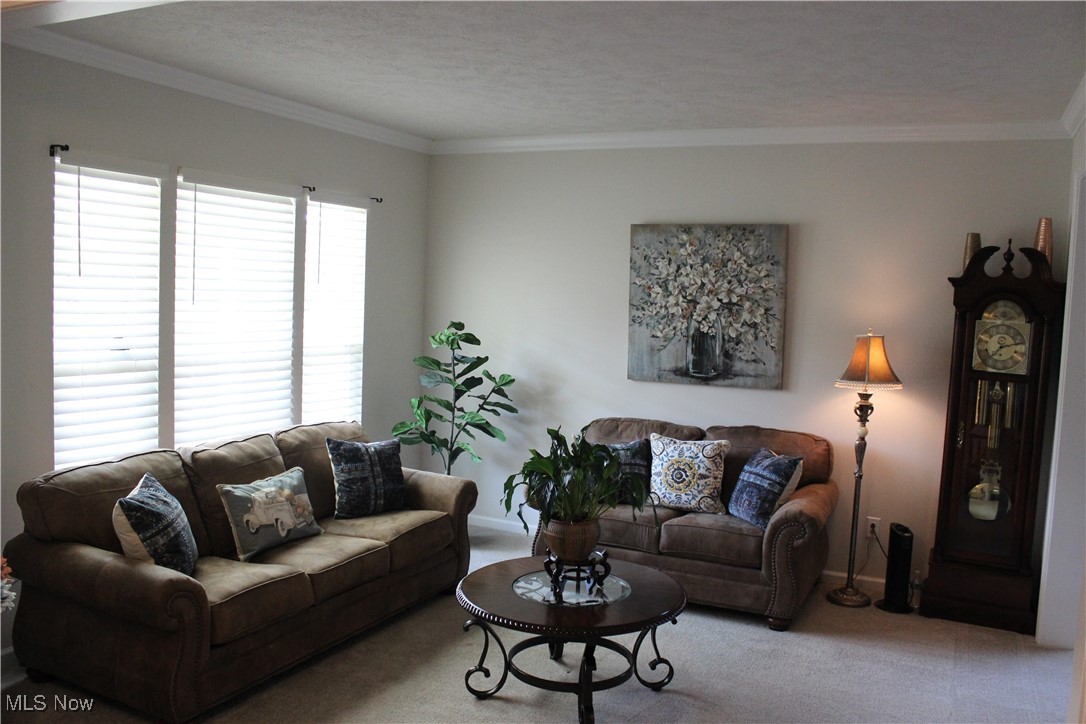 840 Sunrise Circle, Aurora, Ohio image 3