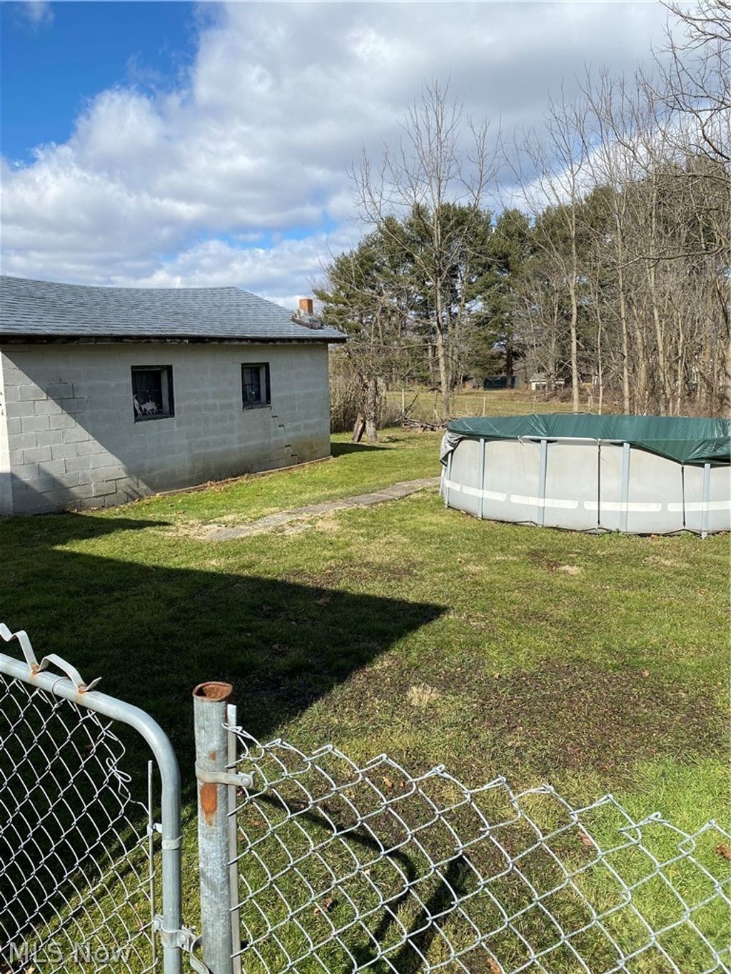 Photo of 38 John Street, Struthers, OH 44471 (MLS # 5191850)