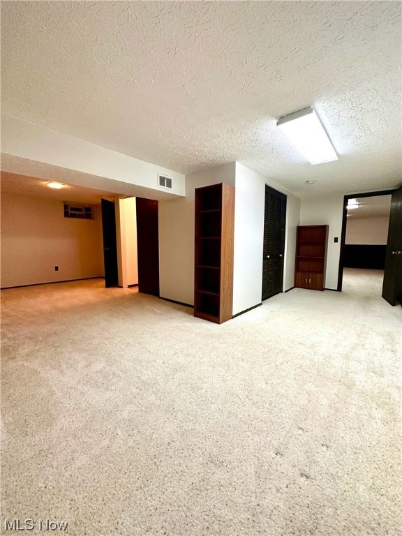 Madison Golf Lakelands - Residential