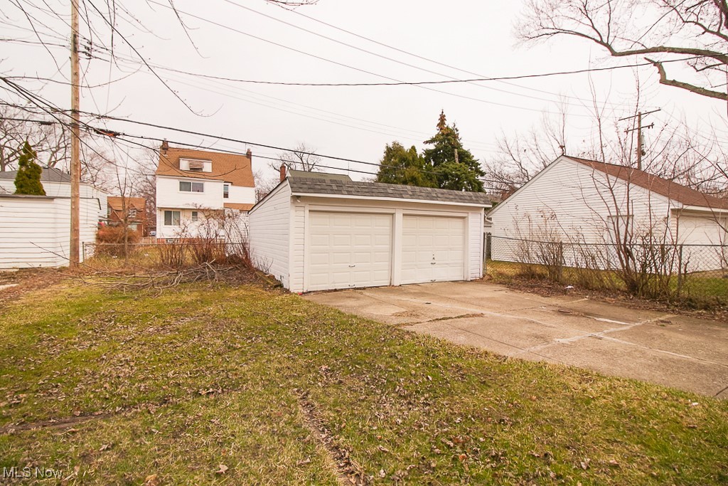 295 E 210th Street, Euclid, Ohio image 30