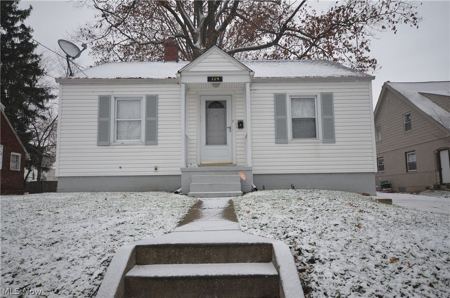 Updated ranch in Goodyear Heights! Furnace '18, kitchen (cabinets, counter, sink, fixtures '17 and range and fridge '13), carpet '18, interior paint '18. Updates also include vinyl siding, roof and windows. Hardwood floors underneath carpet. Don't want to miss out on this great opportunity in Goodyear Heights!