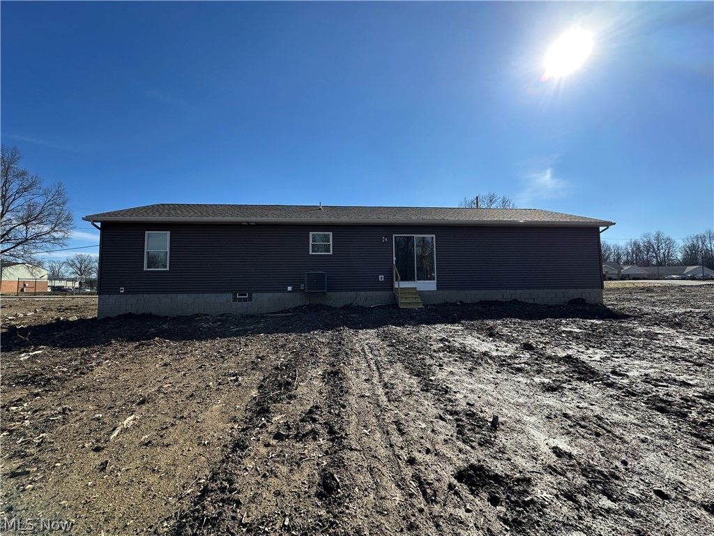 Photo of 32 Maranatha Drive, Youngstown, OH 44505 (MLS # 5190031)