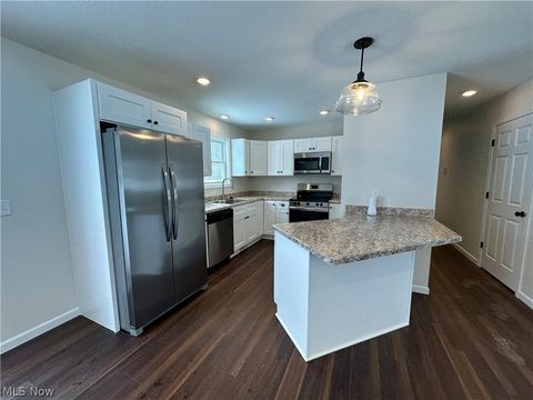 Tiny photo for 32 Maranatha Drive, Youngstown, OH 44505 (MLS # 5190031)