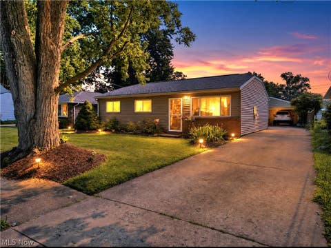 Homes For Sale - 473 Augdon Drive<br/> Elyria, OH 44035