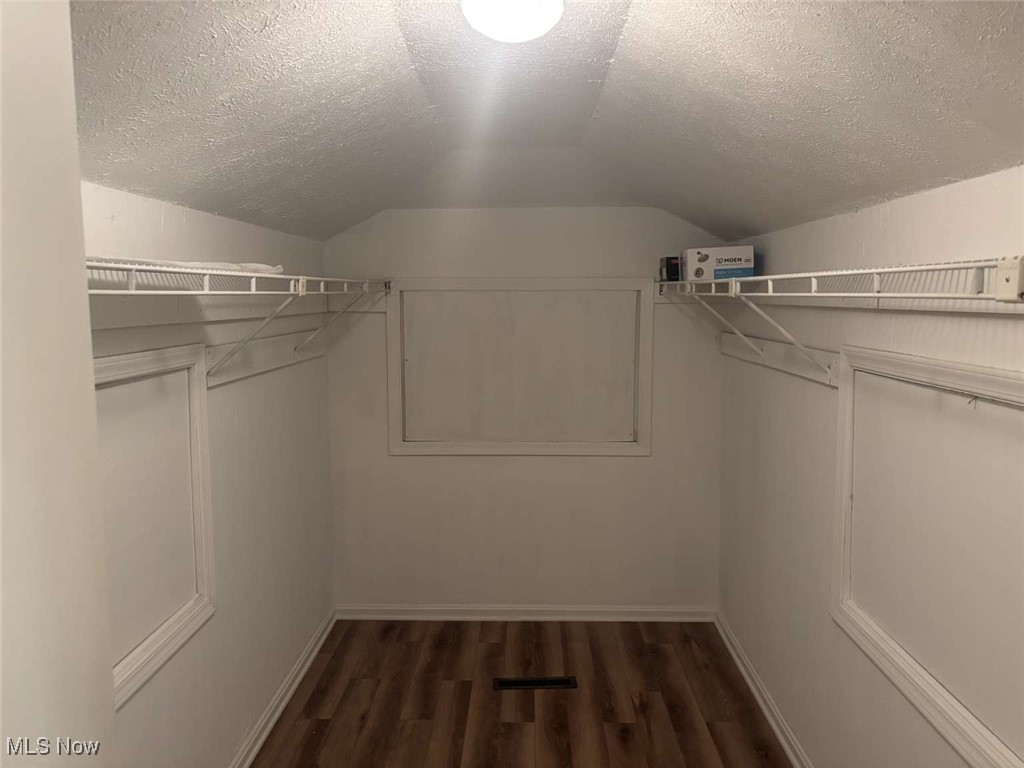 Sugar Bush Knolls - Residential