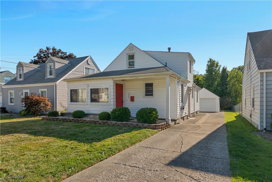 Welcome to the perfect blend of comfort and convenience in this charming 4-bedroom, 1-bathroom single-family home located on a quiet end street in Austintown. With 1,103 square feet of living space, this residence offers ample room for your family to grow and thrive. Enjoy the benefits of being situated in a highly regarded school district while relaxing in your inviting sun porch—a perfect spot for morning coffee or evening gatherings. This home is ideal for families seeking a peaceful neighborhood with easy access to local amenities. Don’t miss the opportunity to make this delightful property your own!