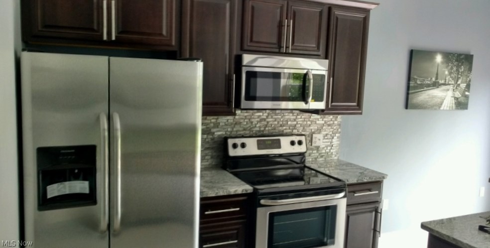 New Hampton 05 - Residential