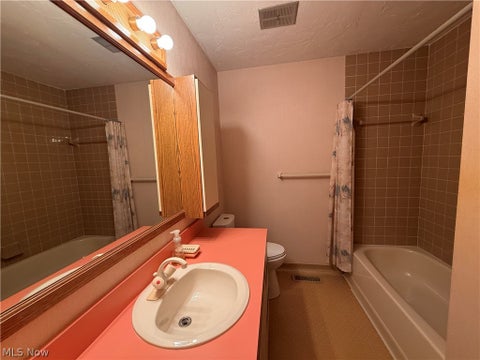 Tiny photo for 12272 Woodside Court #F18, Strongsville, OH 44136 (MLS # 5240219)