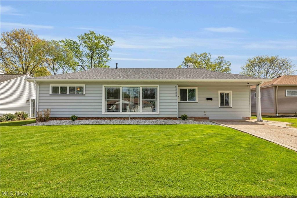 Photo of 6355 Dellrose Drive, Parma Heights, OH 44130 (MLS # 5205122)
