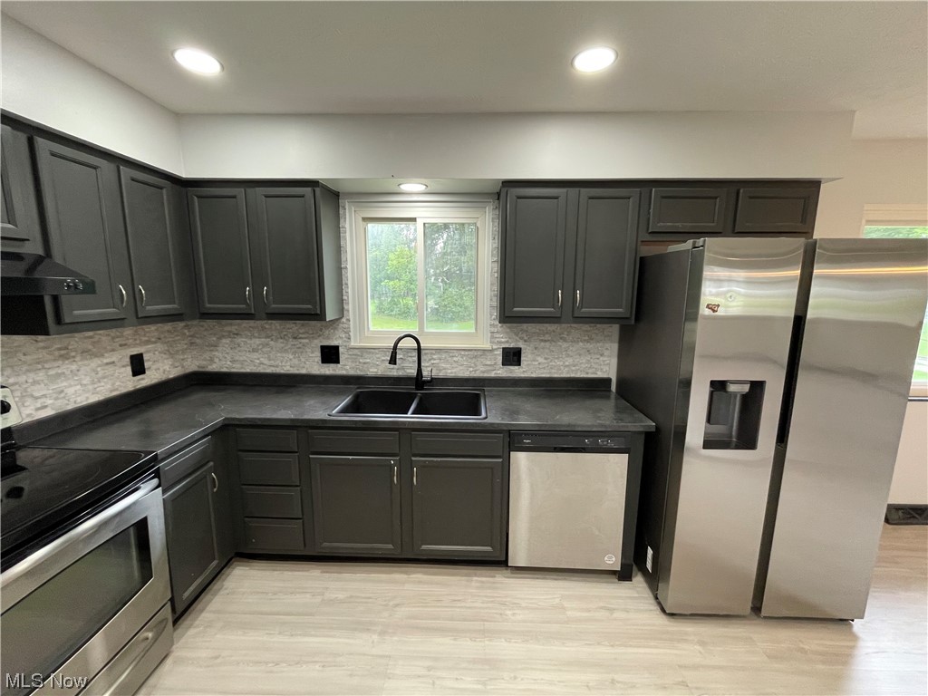 Gollin - Residential Lease