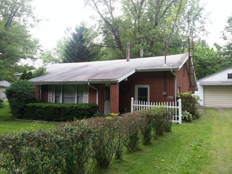 Any mineral rights will pass with sale. 2.33 Acres of beautiful land.  This 3 bedroom home is all on one floor.  Bonus room on the second floor could be 4th bedroom.  Large living room, kitchen and dining room open to each other with view of enclosed back patio.  Brick picnic area.  A/C new in 2014.  2+ car garage.  All public utilities.  Lot is 100' frontage then extends to 200' wide with a length of 581.  Home warranty included.