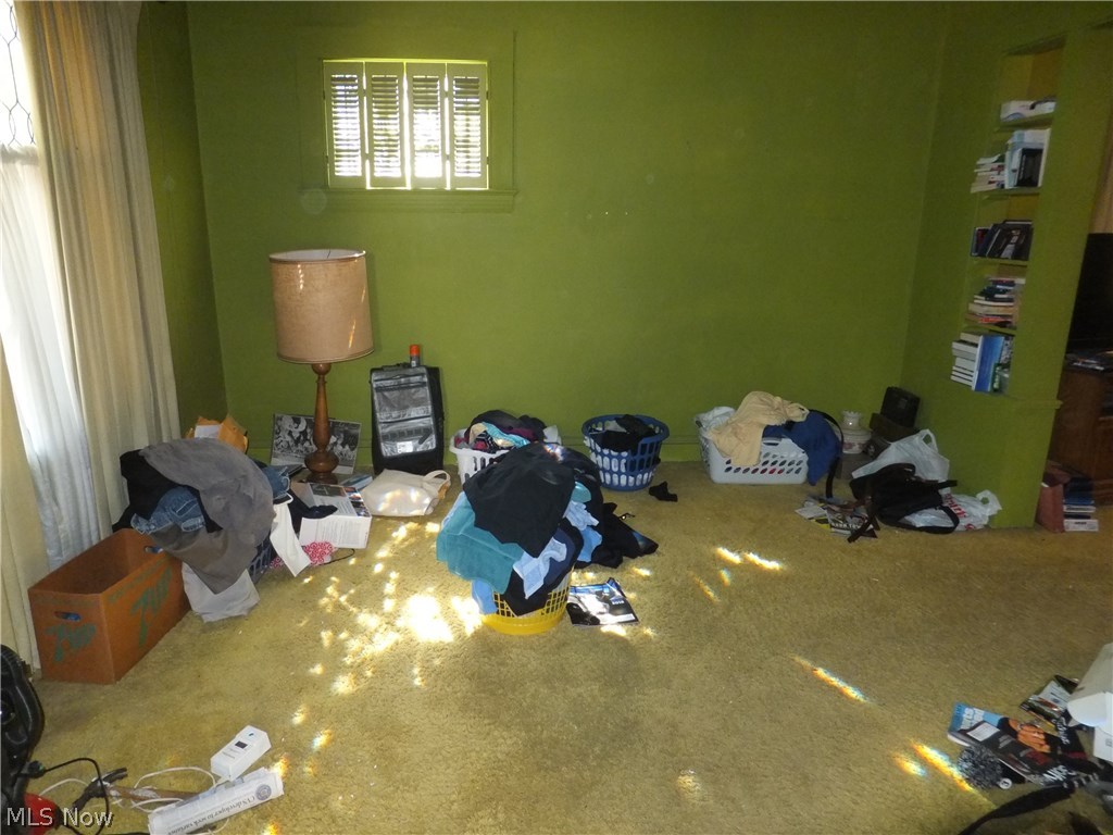 C & J Henritzes - Residential