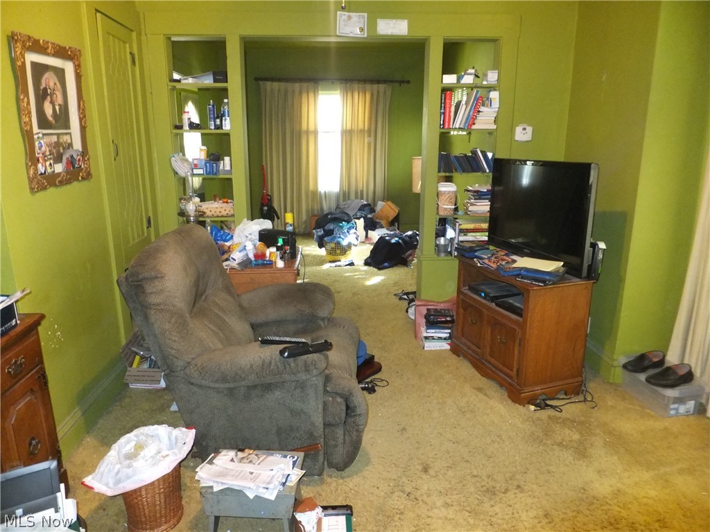 C & J Henritzes - Residential