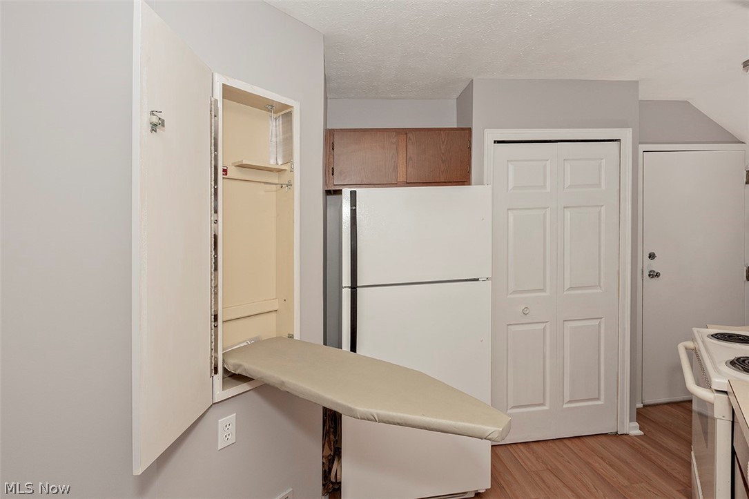 Burlington Geauga Condo - Residential