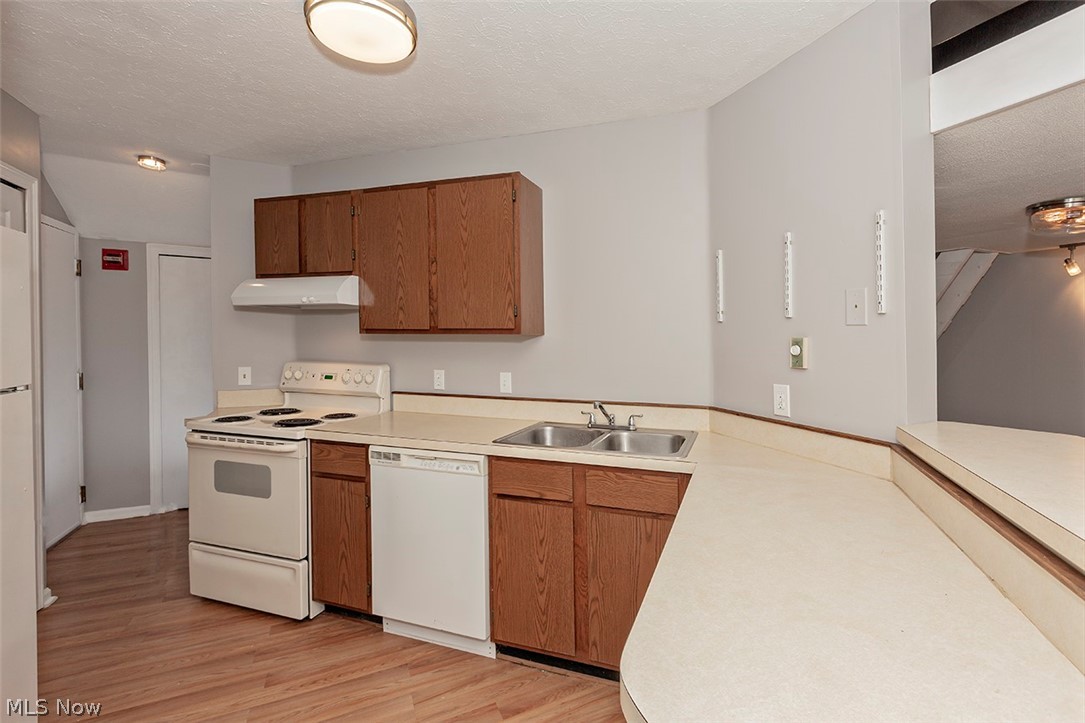 Burlington Geauga Condo - Residential